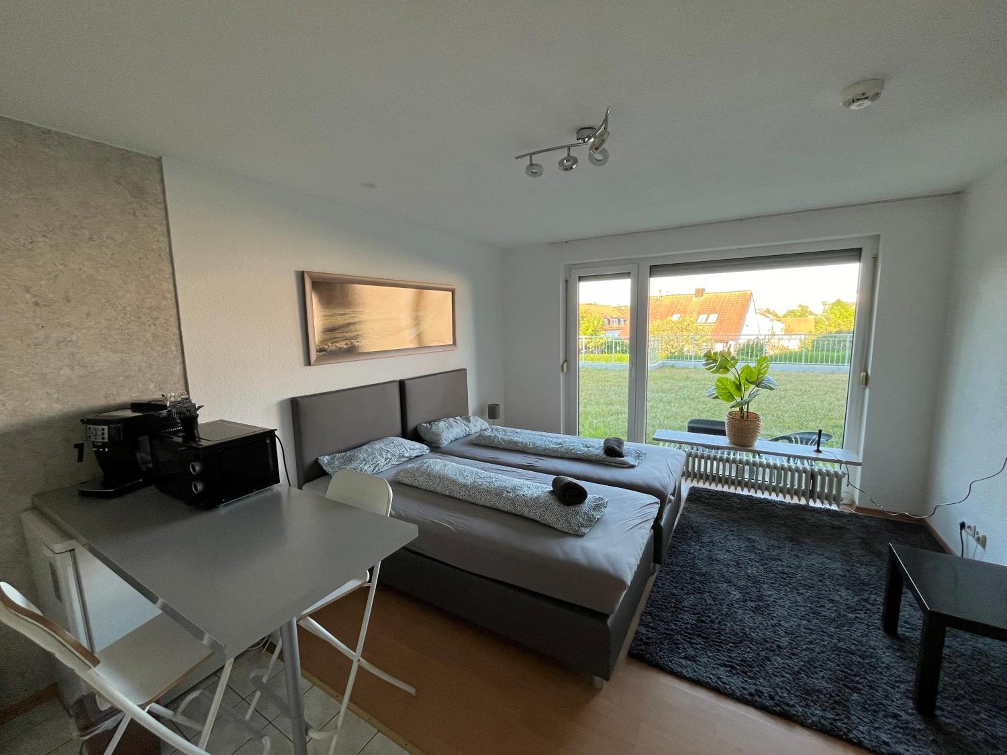 Ruhige Sonnige Wohnung Mit Rooftopterrasse Nahe Universitaet Gerbrunn Екстер'єр фото